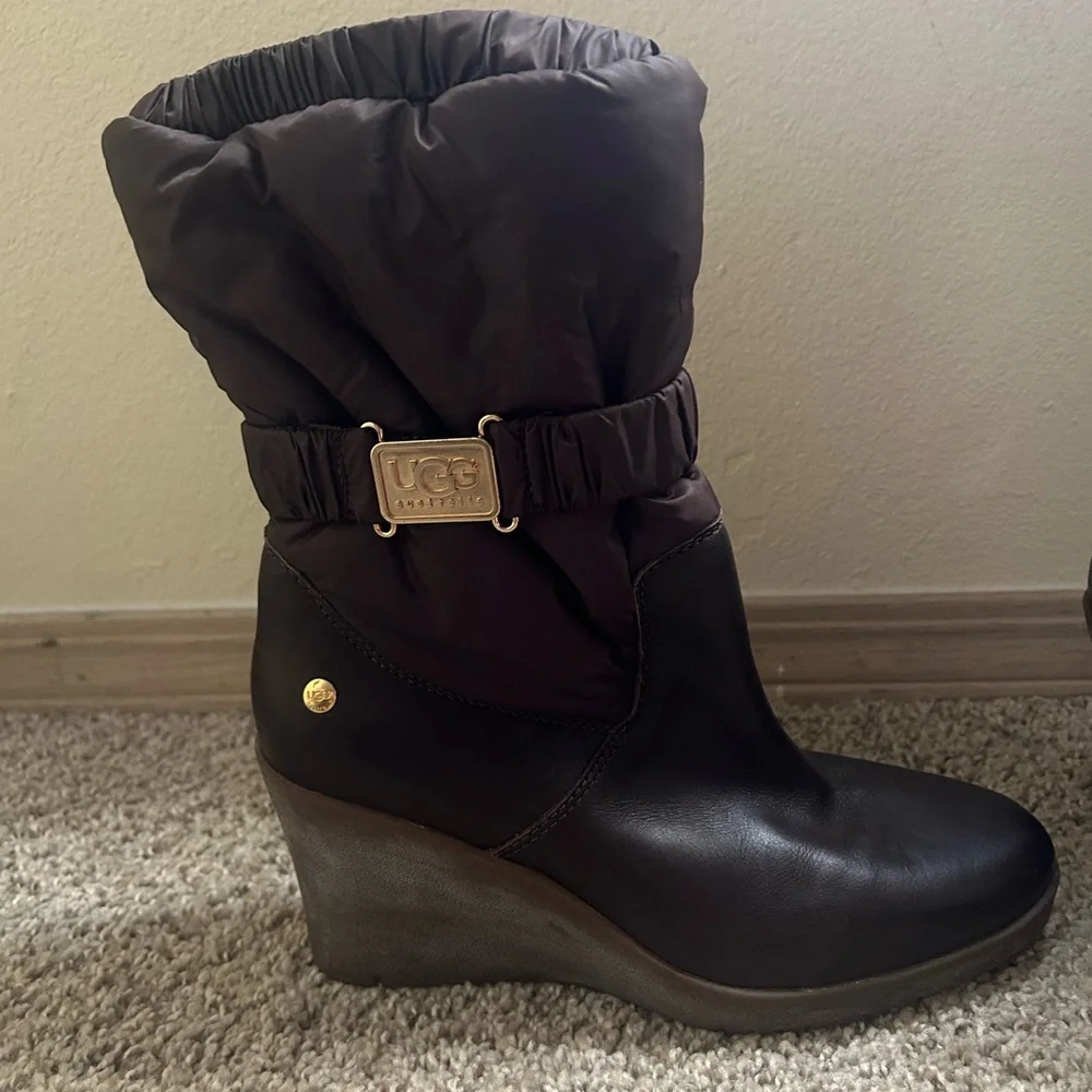 UGG Australia Cassidy Leather Puffy Brown Wedge Winter Boots Women's Size 9 Rain